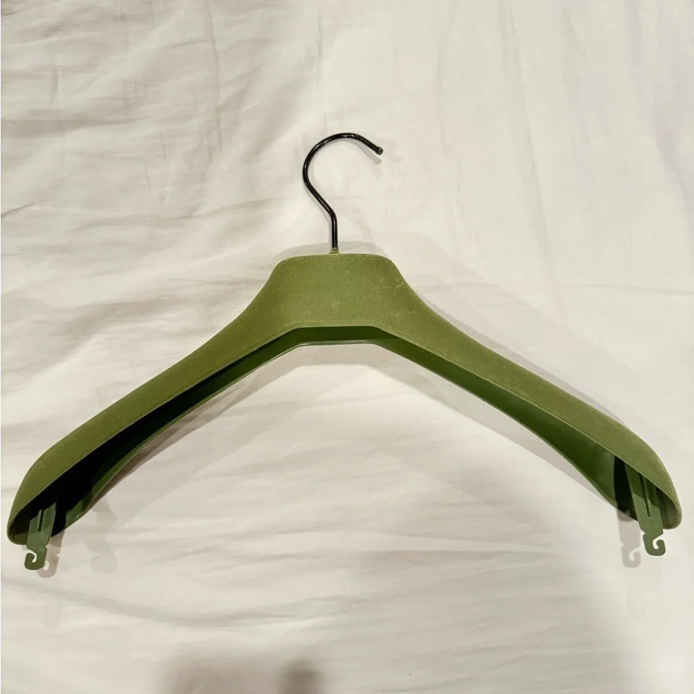 Gucci velvet hanger